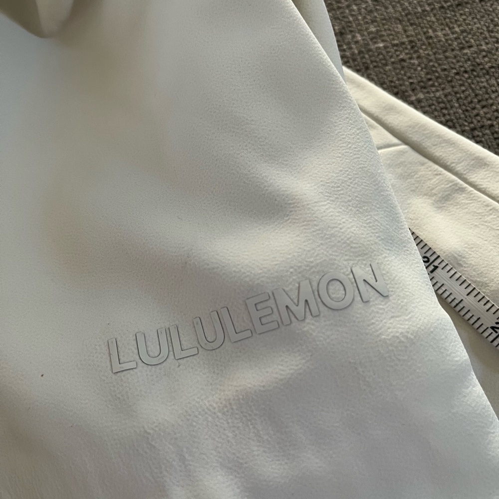 LULULEMON ATHLETICA Women’s RepelShell Cinch-Back Rain Jacket Light Ivory SZ 14 - Picture 5 of 10
